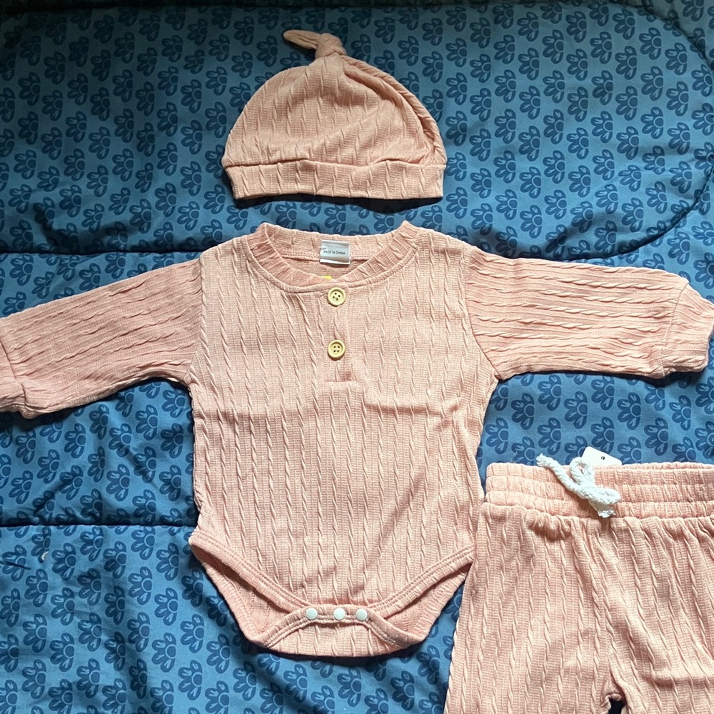SHEIN Peach Kids Matching Set